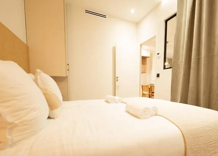New Luxury & Cozy Apartment - 6P